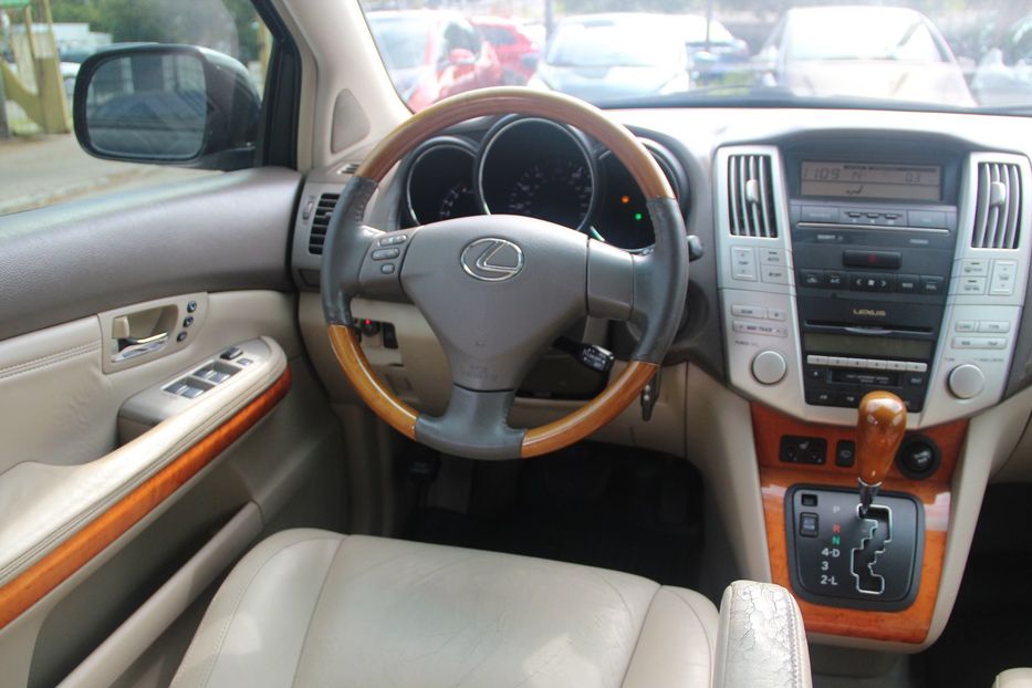 Продам Lexus RX 330 2004 года в Одессе