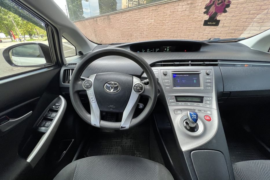 Продам Toyota Prius Hybride 2014 года в Одессе