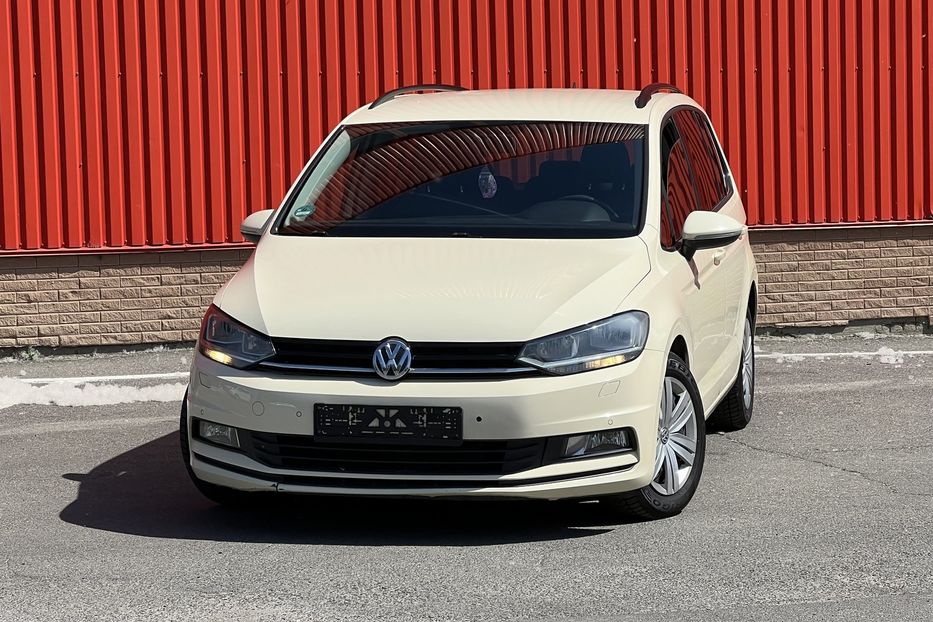 Продам Volkswagen Touran Diesel 2016 года в Одессе