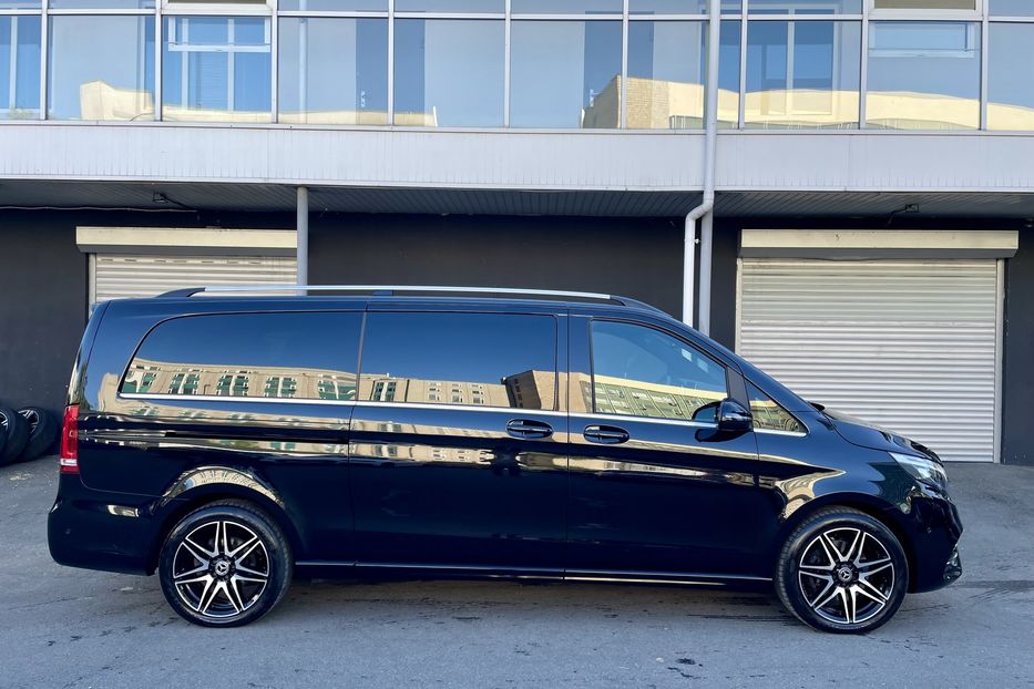 Продам Mercedes-Benz V-Class 250 4MATIC AMG 2018 года в Киеве