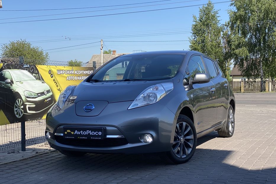 Продам Nissan Leaf 2015 года в Луцке