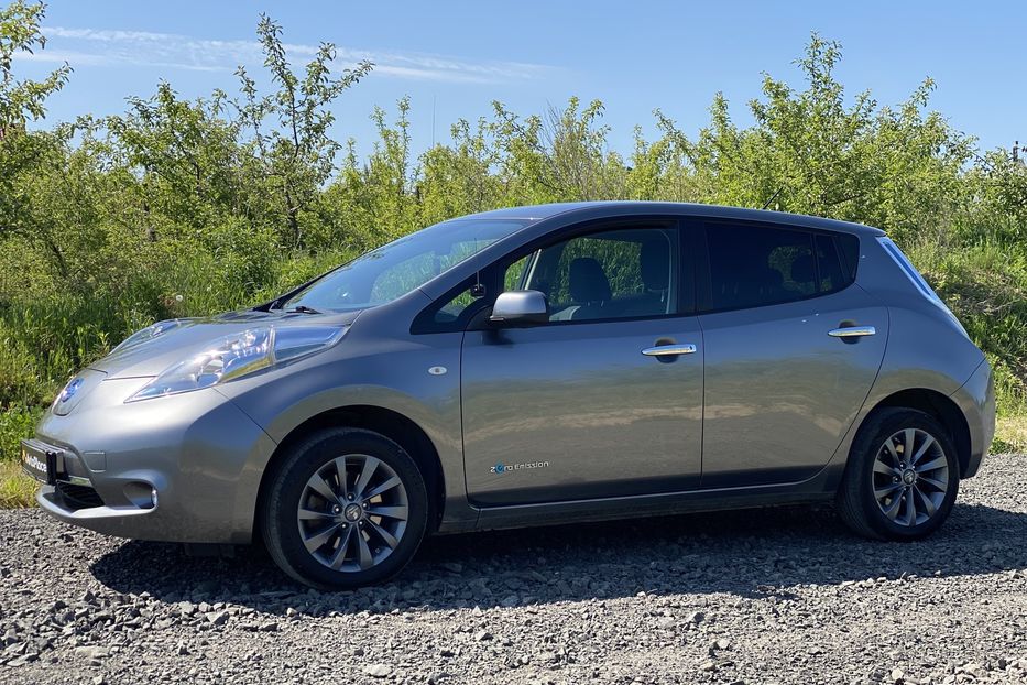 Продам Nissan Leaf 2015 года в Луцке