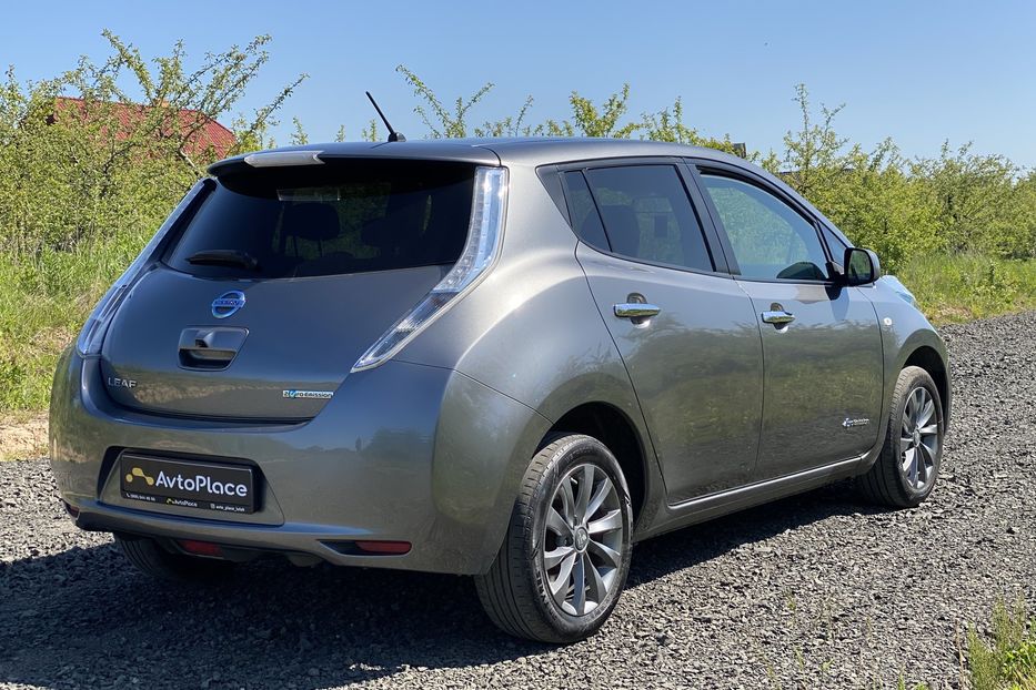 Продам Nissan Leaf 2015 года в Луцке