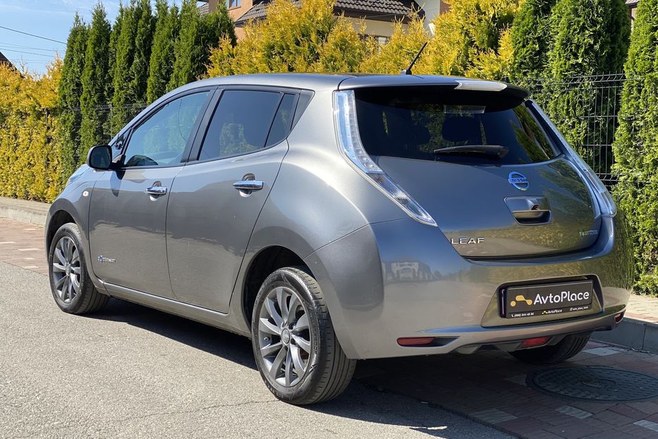 Продам Nissan Leaf 2015 года в Луцке