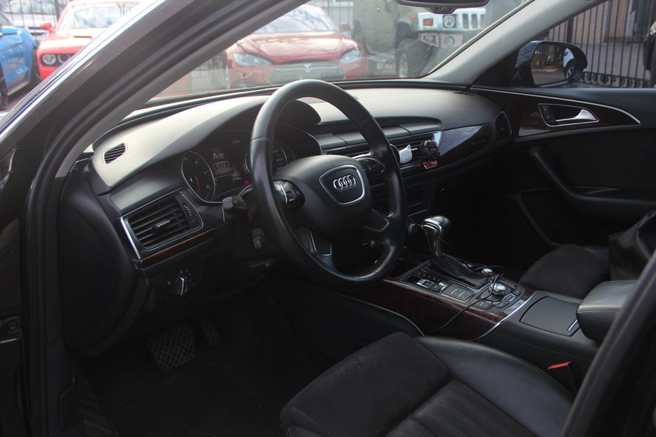 Продам Audi A6 2012 года в Одессе