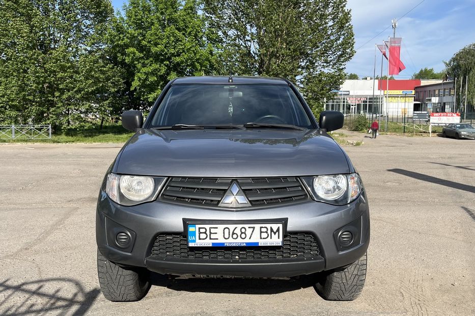 Продам Mitsubishi L 200 TDI Oficial 2014 года в Николаеве