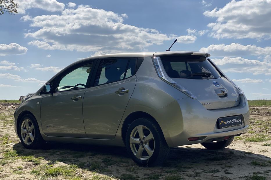 Продам Nissan Leaf 2013 года в Луцке