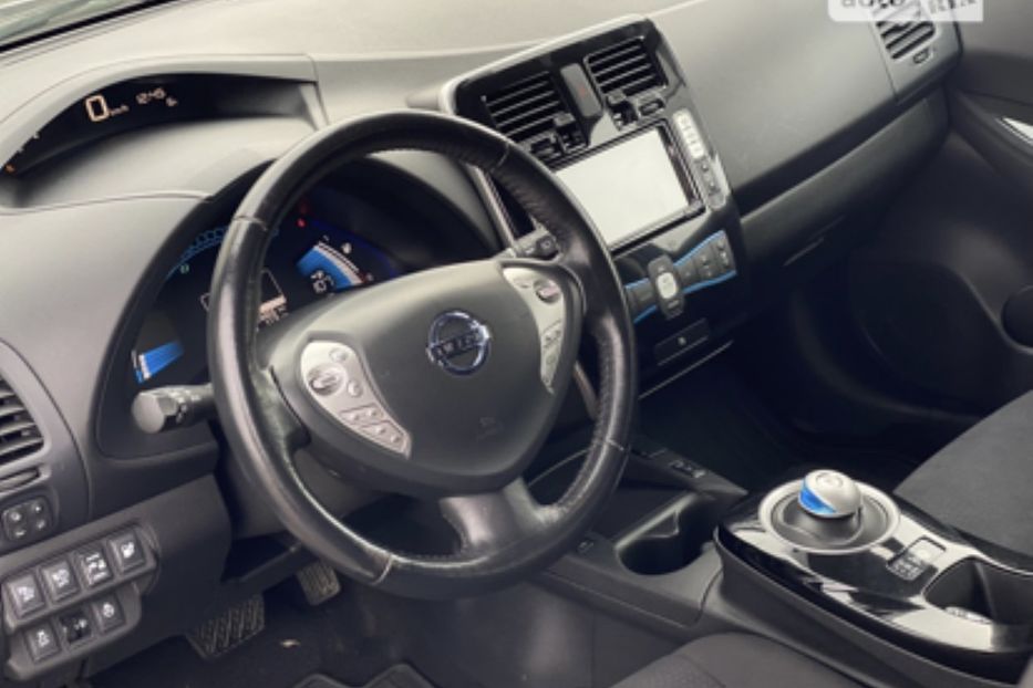 Продам Nissan Leaf 2013 года в Луцке