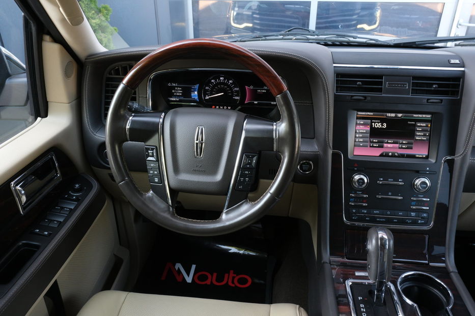 Продам Lincoln Navigator 2016 года в Одессе
