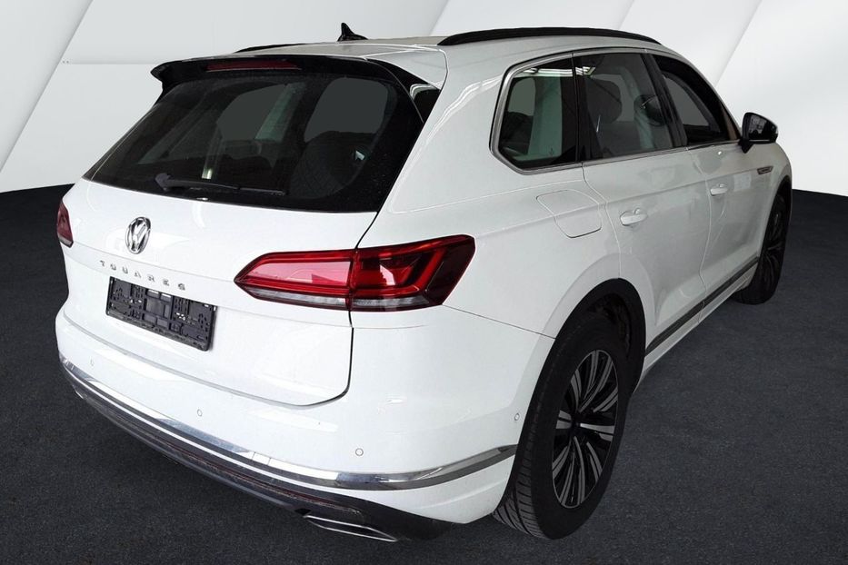 Продам Volkswagen Touareg 4X4 WEBAST PANORAMA 2019 года в Львове