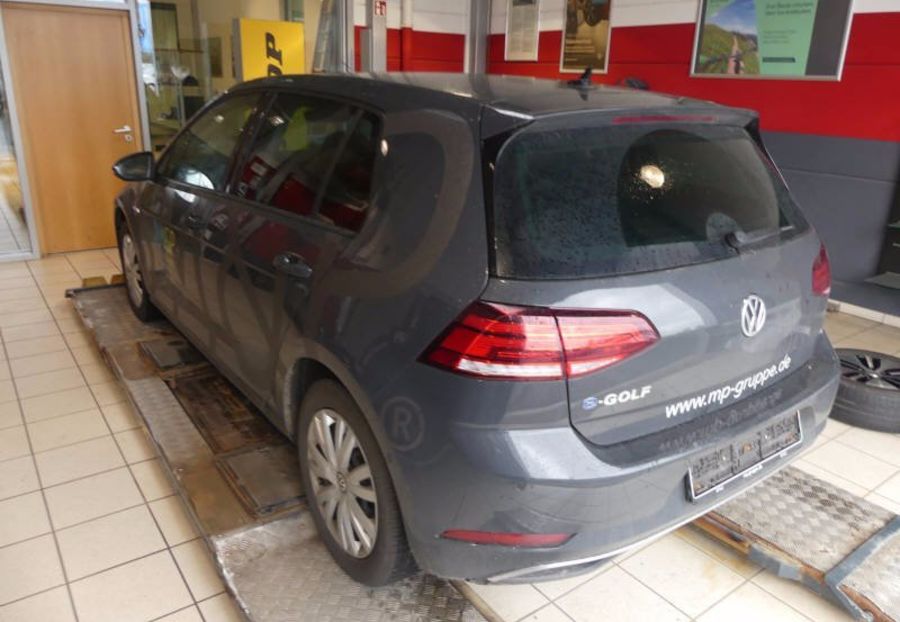 Продам Volkswagen e-Golf CCS NAVI LED KLIMA 2018 года в Львове