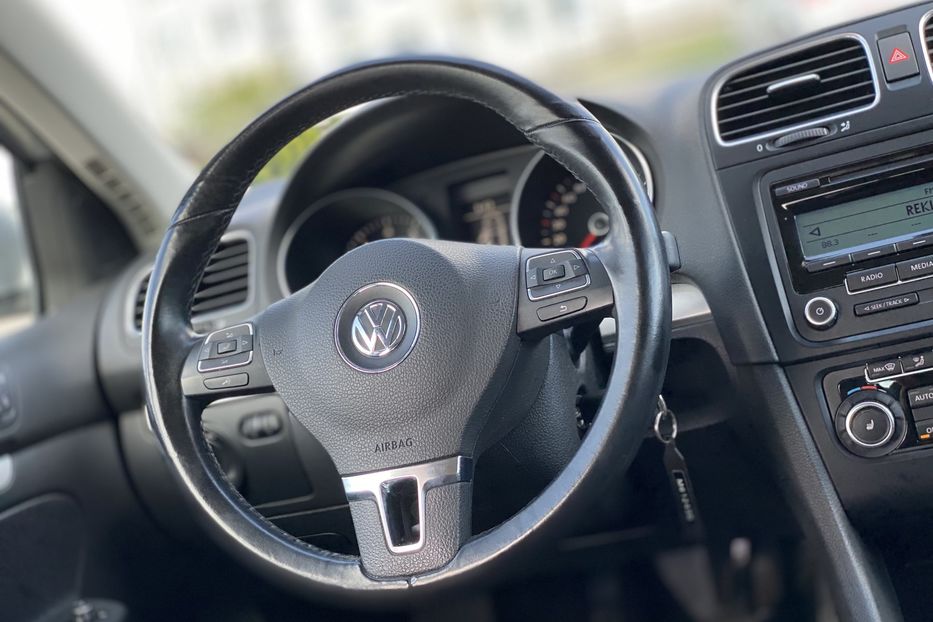 Продам Volkswagen Golf V 2010 года в Луцке