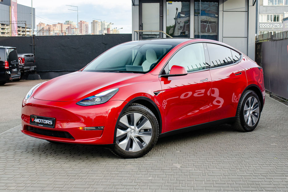 Продам Tesla Model Y Long Range Dual Motor 2021 года в Киеве