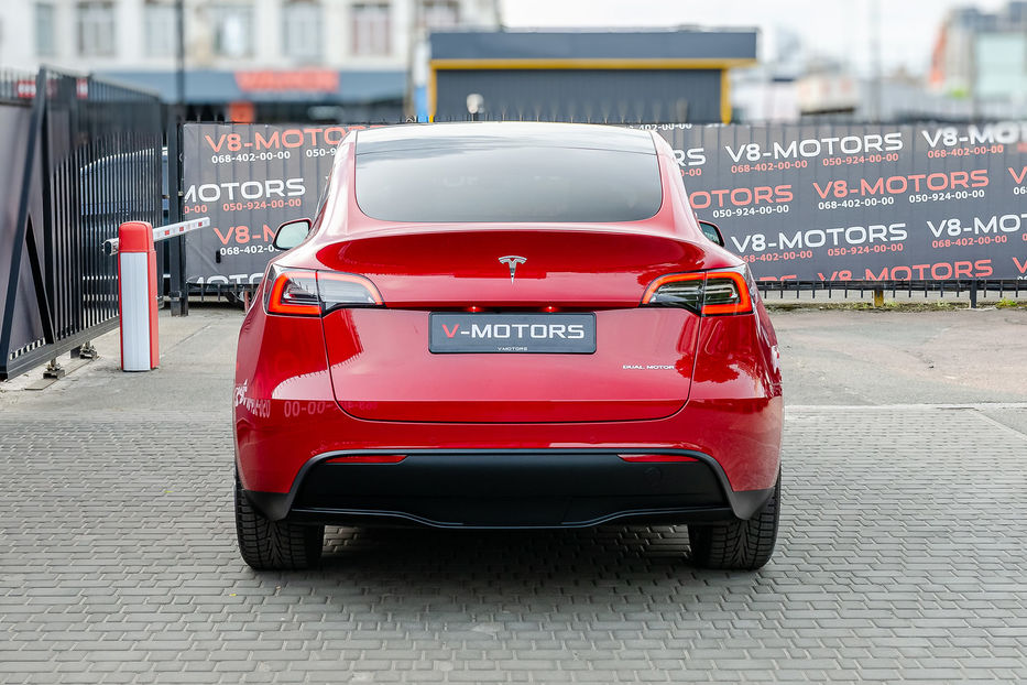 Продам Tesla Model Y Long Range Dual Motor 2021 года в Киеве