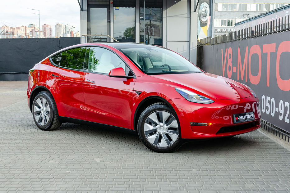 Продам Tesla Model Y Long Range Dual Motor 2021 года в Киеве