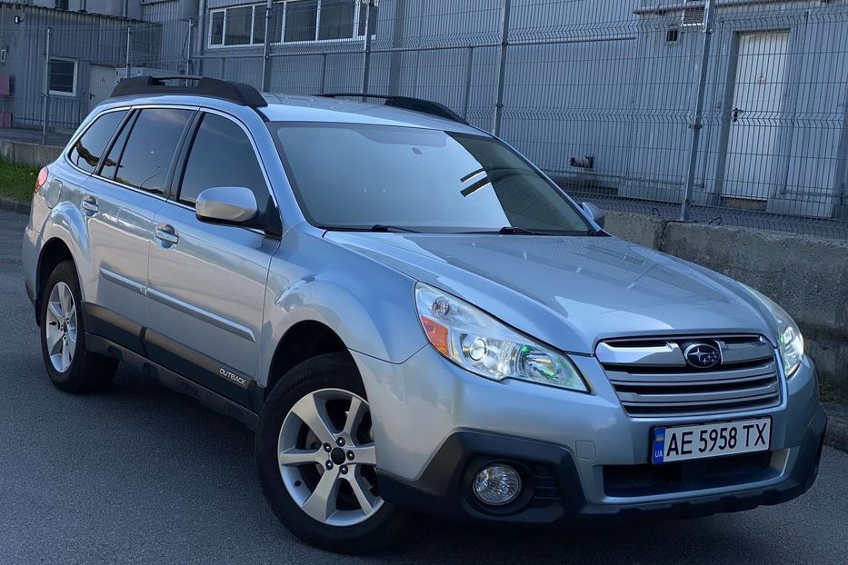 Продам Subaru Outback 2013 года в Днепре