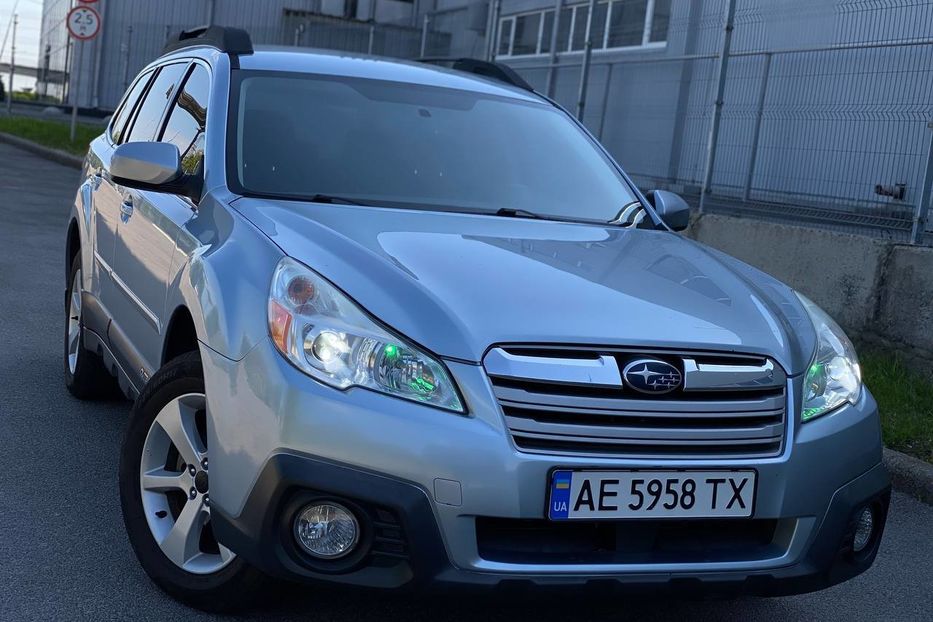 Продам Subaru Outback 2013 года в Днепре