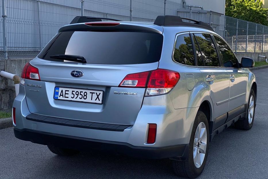 Продам Subaru Outback 2013 года в Днепре