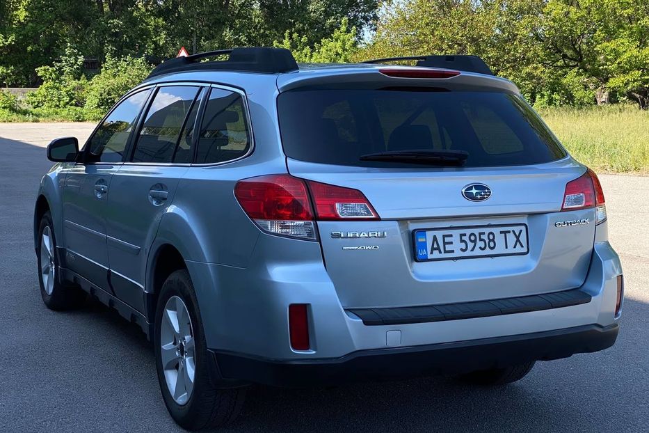 Продам Subaru Outback 2013 года в Днепре