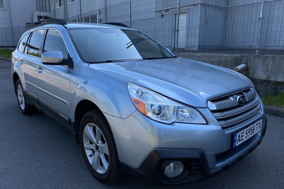 Продам Subaru Outback 2013 года в Днепре