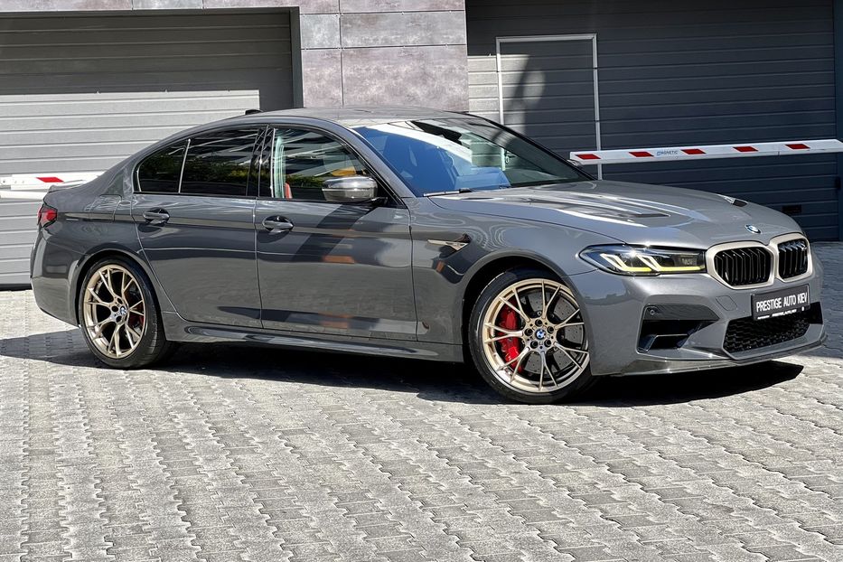 Продам BMW M5 CS  2021 года в Киеве