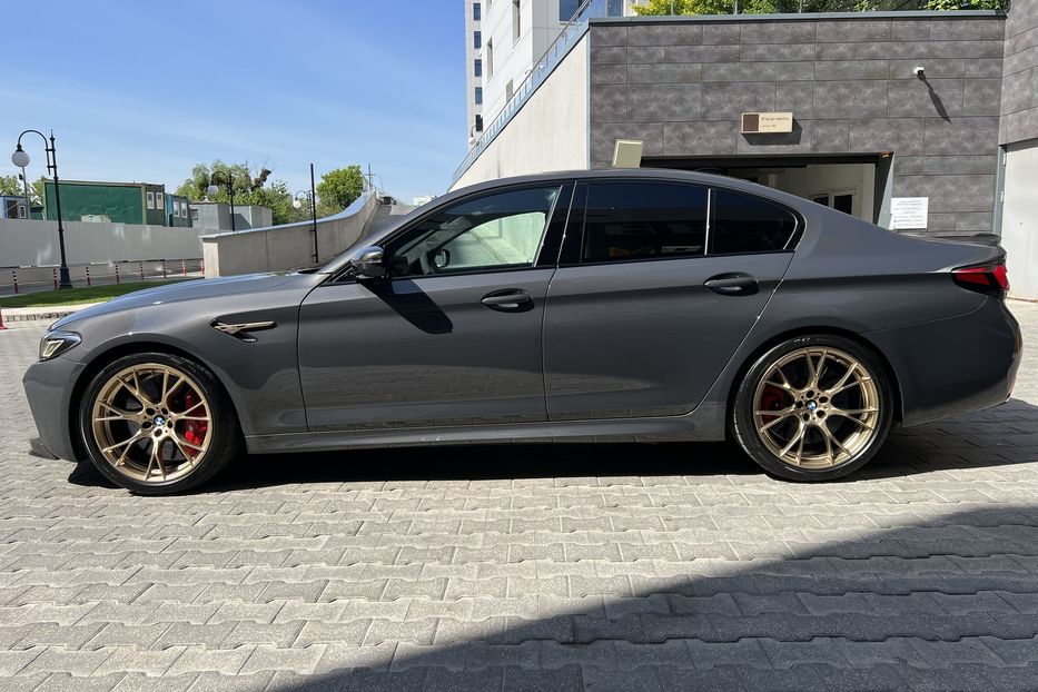 Продам BMW M5 CS  2021 года в Киеве