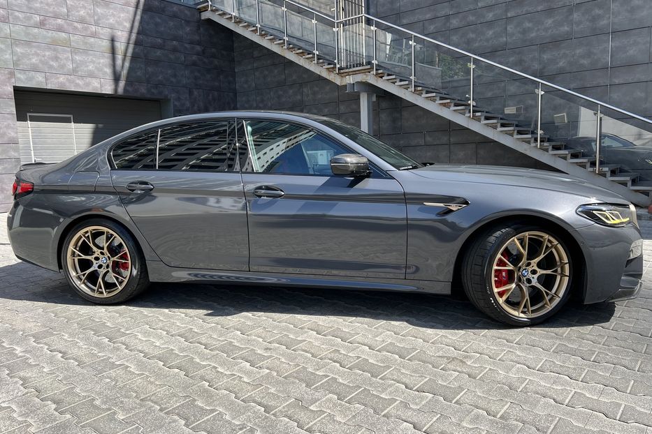 Продам BMW M5 CS  2021 года в Киеве