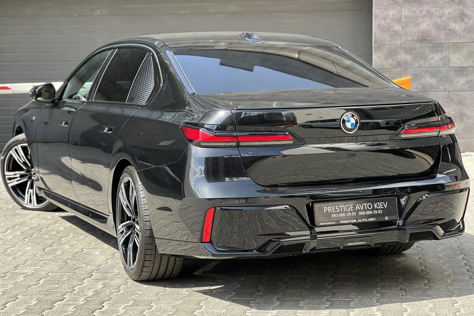 Продам BMW 740 INDIVIDUAL MAX FULL 2023 года в Киеве