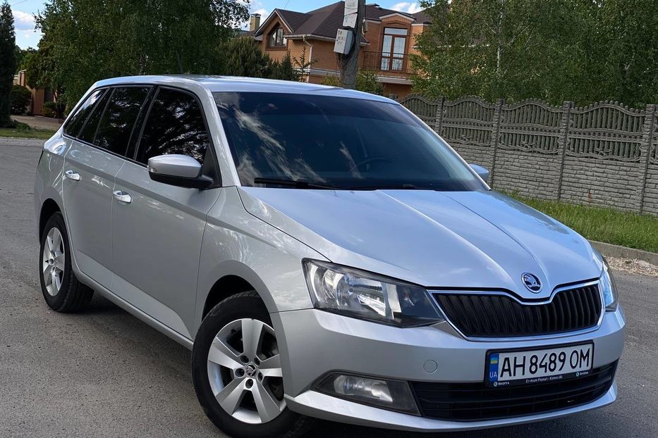 Продам Skoda Fabia 2016 года в Днепре