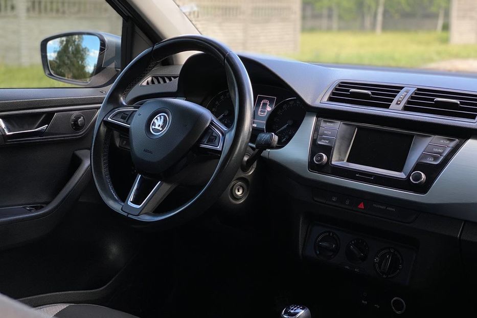 Продам Skoda Fabia 2016 года в Днепре