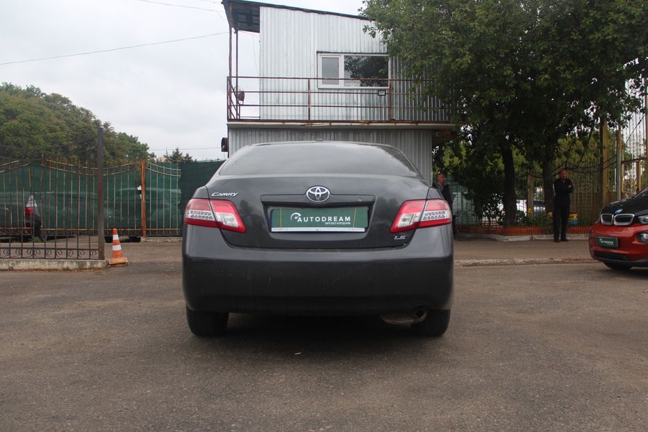 Продам Toyota Camry 2011 года в Одессе