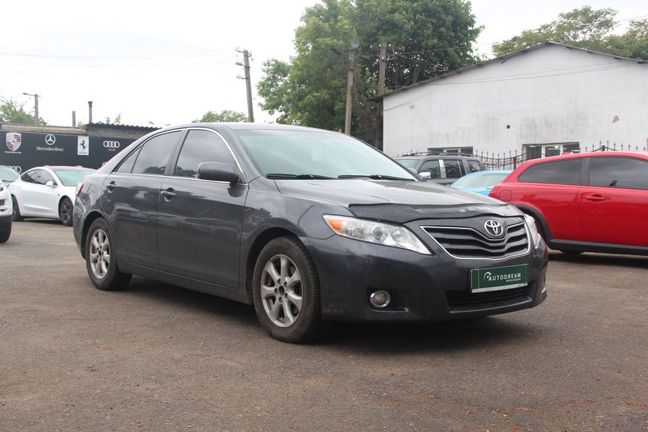 Продам Toyota Camry 2011 года в Одессе