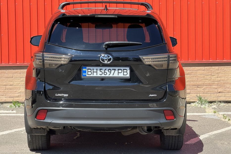 Продам Toyota Highlander Limited  2014 года в Одессе