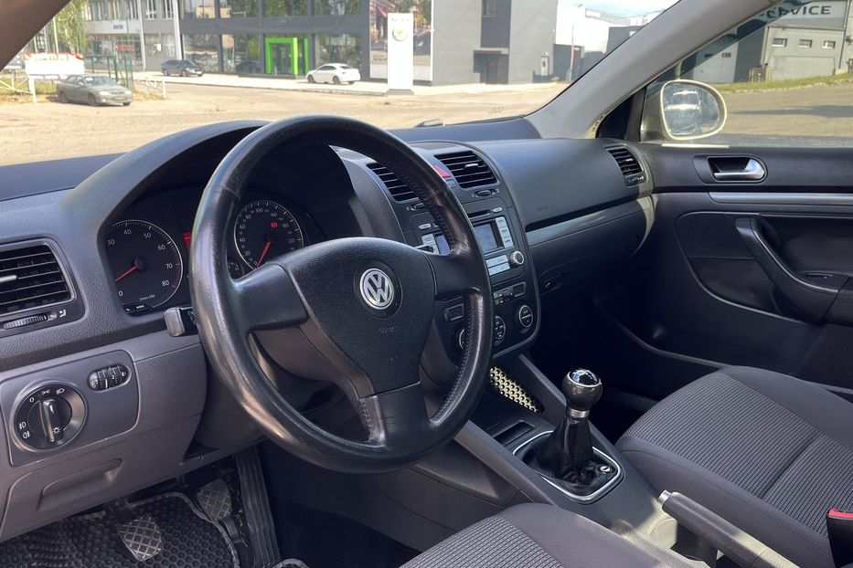 Продам Volkswagen Jetta 1,6 MPI 2007 года в Николаеве