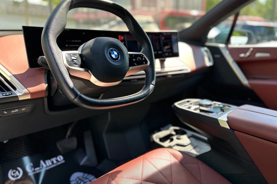 Продам BMW iX XDrive50 2022 года в Черновцах