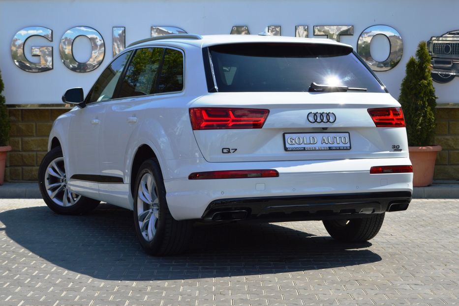 Продам Audi Q7 2017 года в Одессе