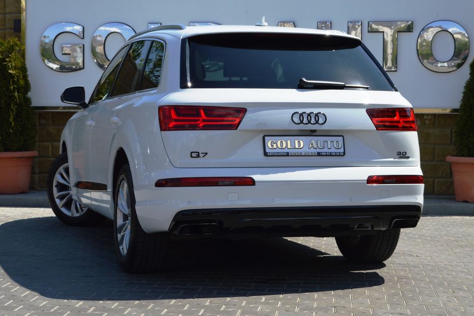 Продам Audi Q7 2017 года в Одессе