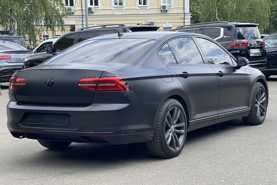 Продам Volkswagen Passat B8 2,0TD 4 MOTION  2016 года в Киеве