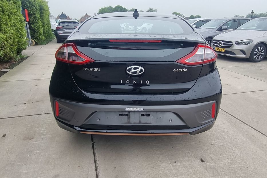 Продам Hyundai Ioniq 28kw FULL PREMIUM +  SOH100% 2019 года в Тернополе