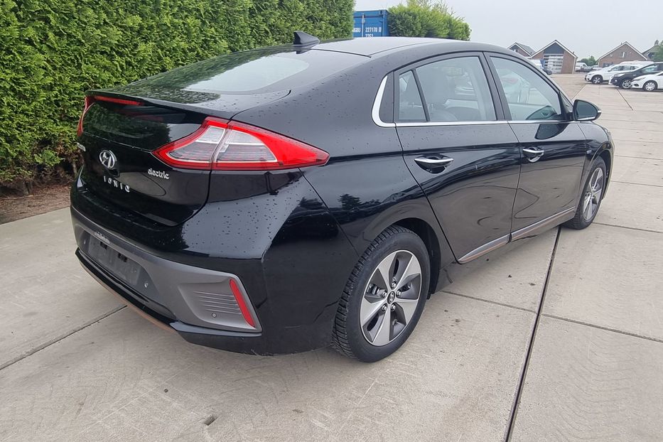 Продам Hyundai Ioniq 28kw FULL PREMIUM +  SOH100% 2019 года в Тернополе