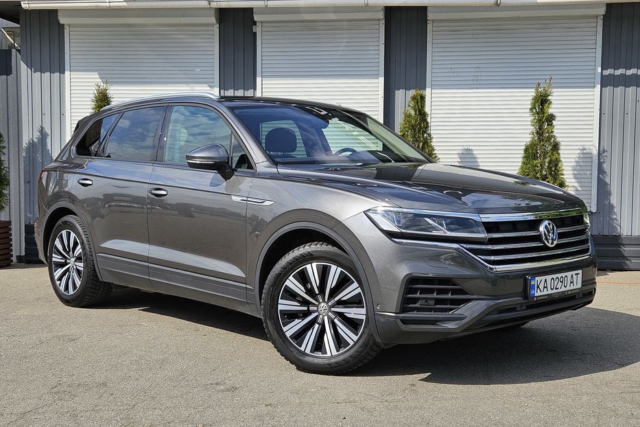 Продам Volkswagen Touareg Офіційна! 2020 года в Киеве