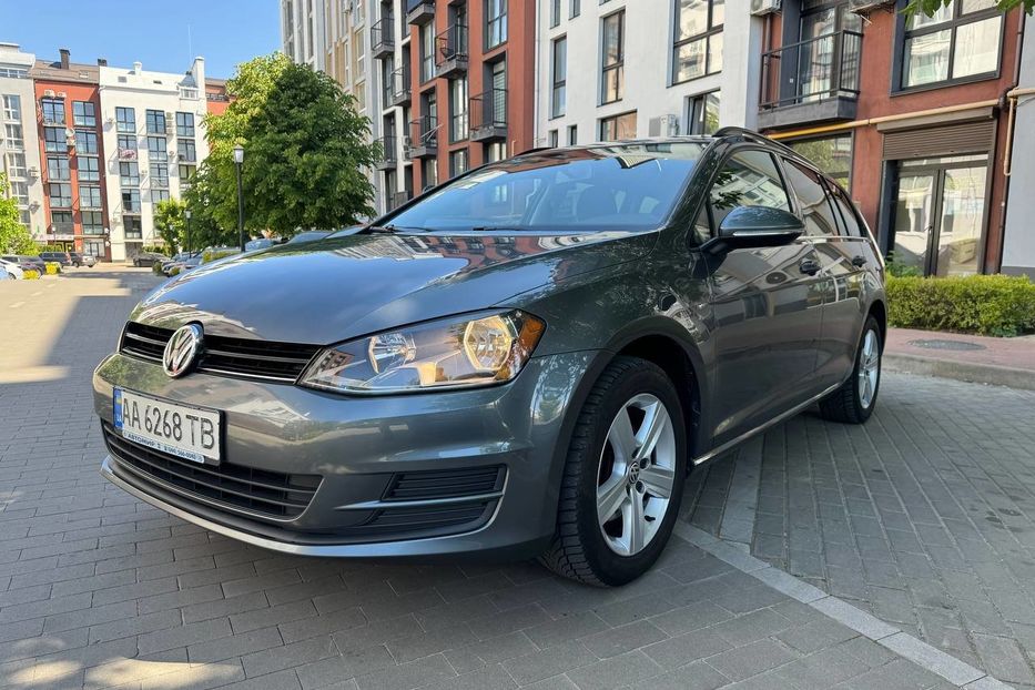 Продам Volkswagen Golf VII перша реєстрація 11.2017р. 2015 года в Киеве