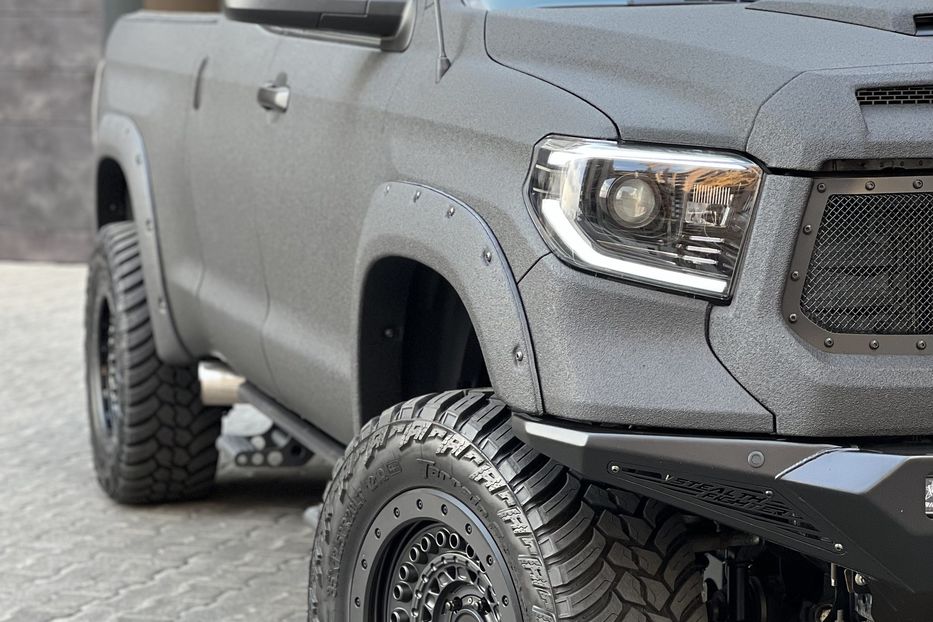 Продам Toyota Tundra 2018 года в Киеве