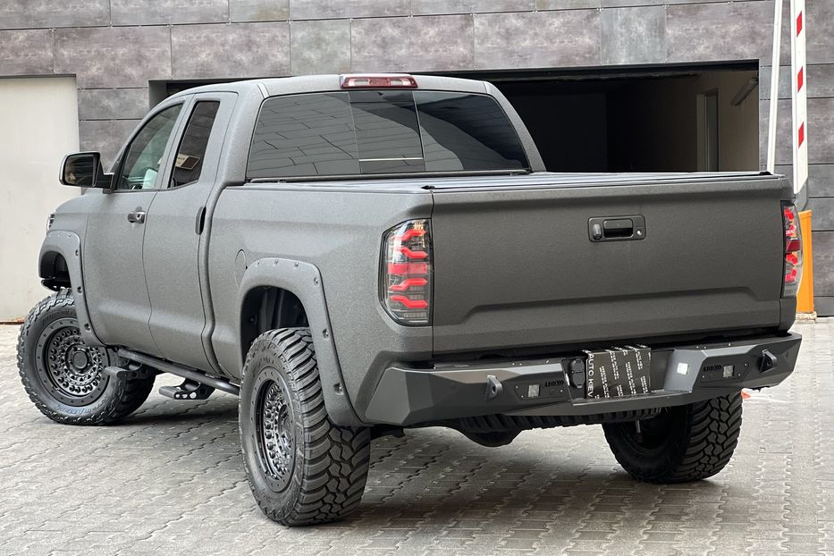 Продам Toyota Tundra 2018 года в Киеве