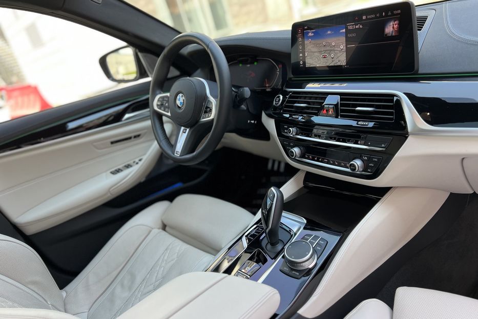 Продам BMW 530 D 2020 года в Киеве