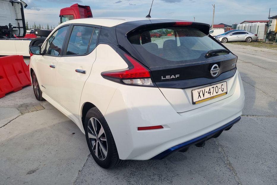 Продам Nissan Leaf 40KWH Acenta 150Pk Navi/Camera 2019 года в Тернополе