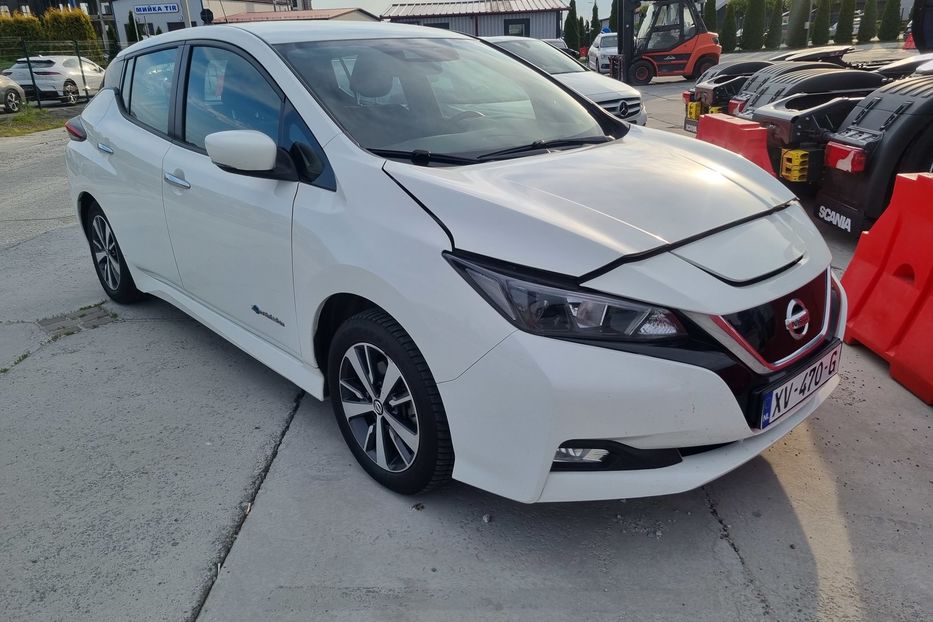 Продам Nissan Leaf 40KWH Acenta 150Pk Navi/Camera 2019 года в Тернополе