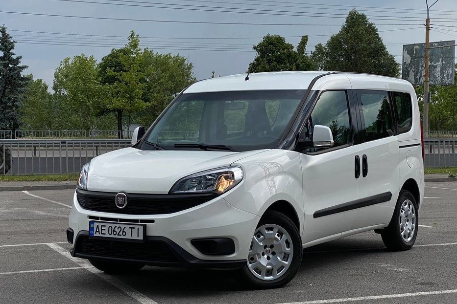 Продам Fiat Doblo пасс. 2017 года в Днепре