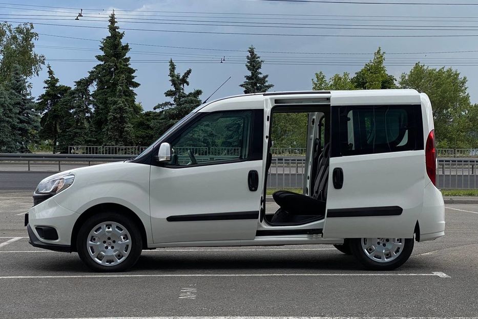 Продам Fiat Doblo пасс. 2017 года в Днепре