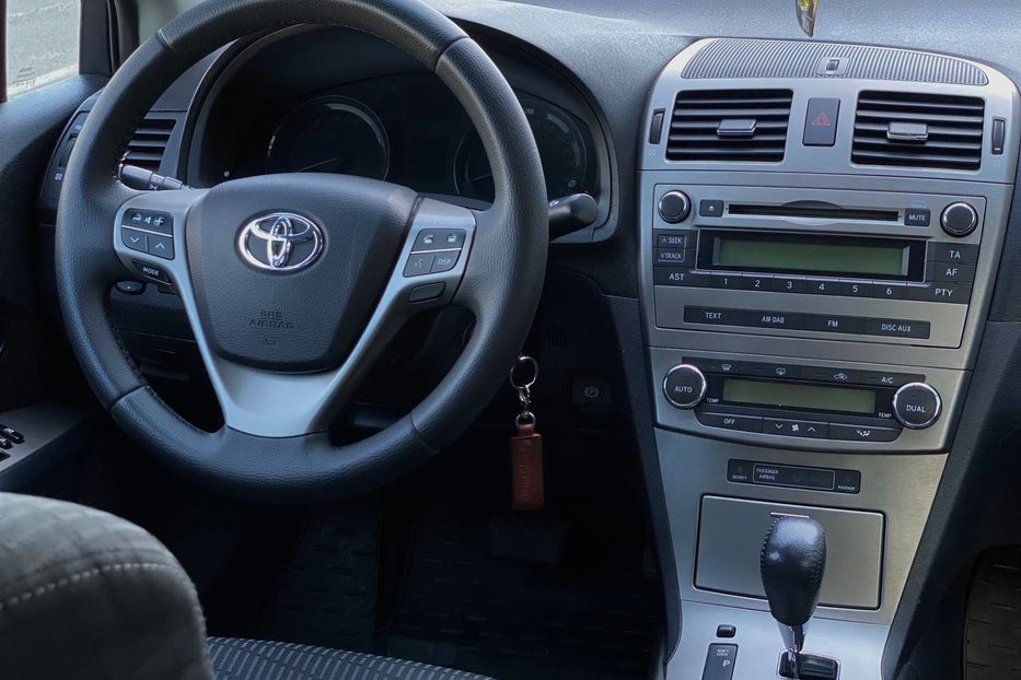 Продам Toyota Avensis 2011 года в Днепре